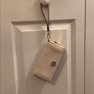 Used Michael Kors wristlet